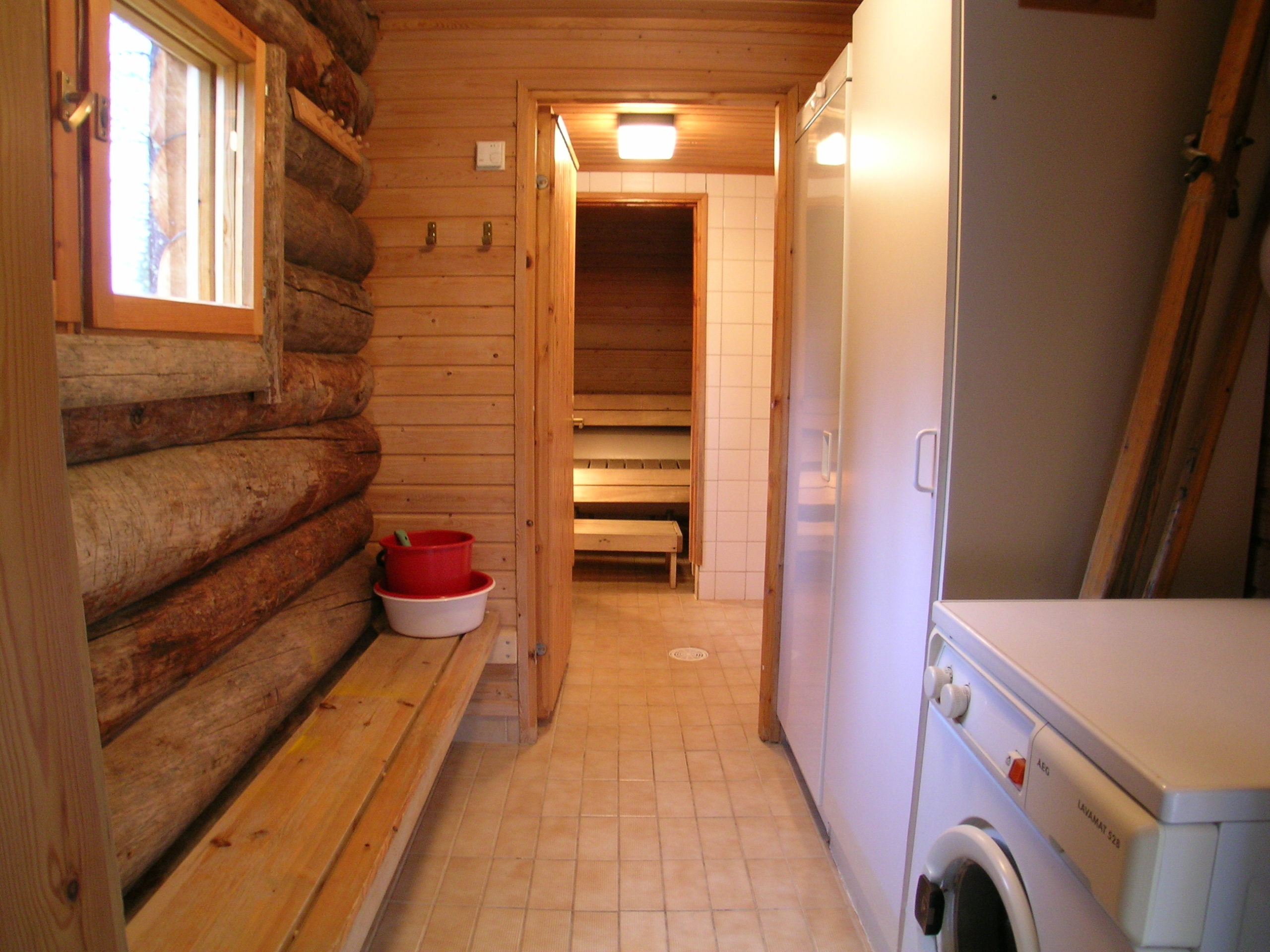 Satu 31 sauna ja pesuhuone